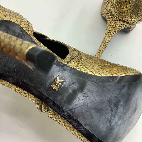 MICHAEL Michael Kors Gold Peep Toe Heels - Picture 9 of 9